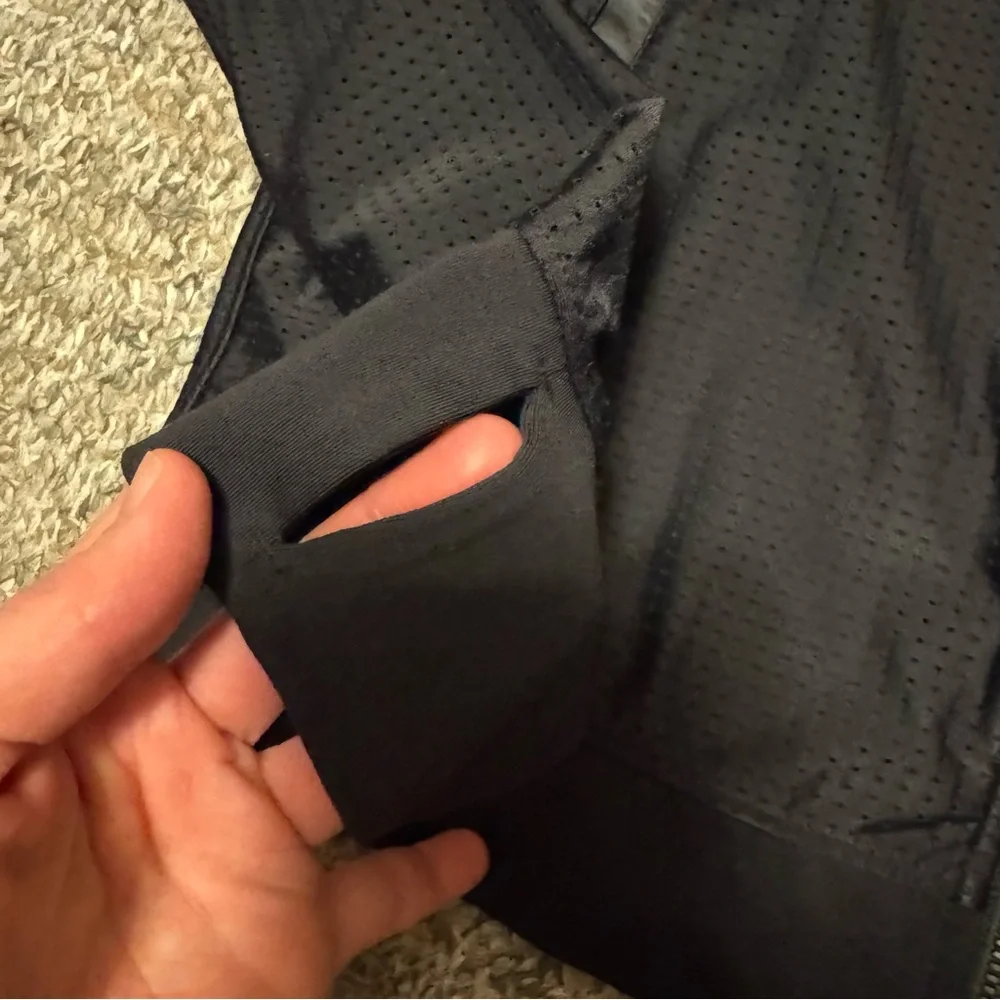 Lululemon Black Mesh Women's Zip-Up Jacket - Picture 3 of 8